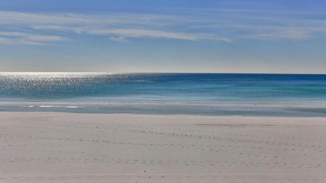 Crystal Village Ii Unit 10b- Close To And Pool! * Destin