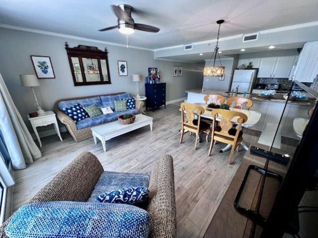 Apartment Pelican 0807 By Pelican Management *