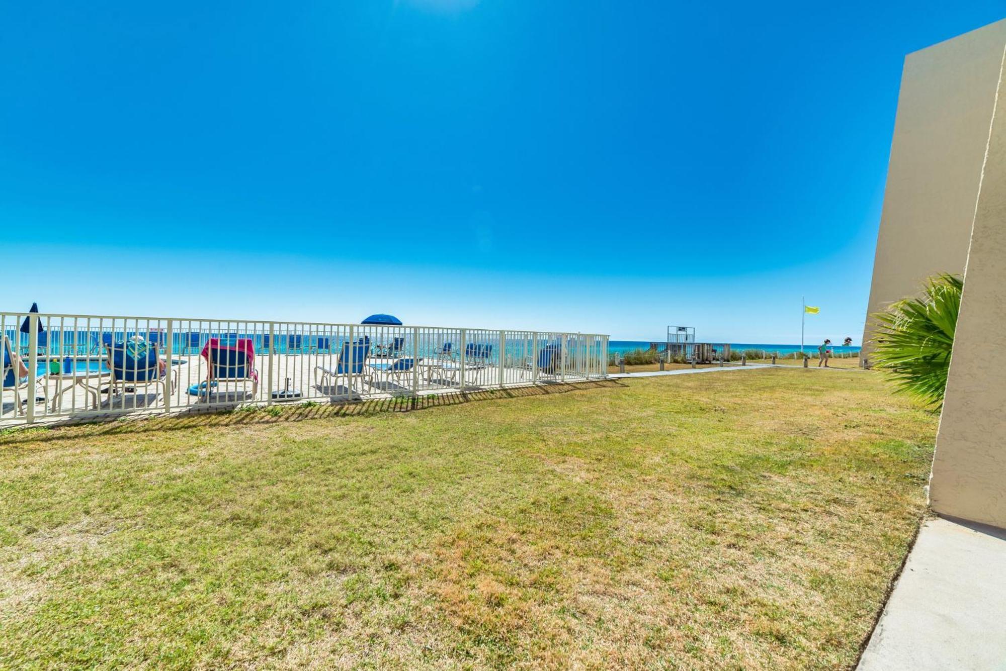 House C103 - Beachfront With Pool, Wifi, & Service * Destin