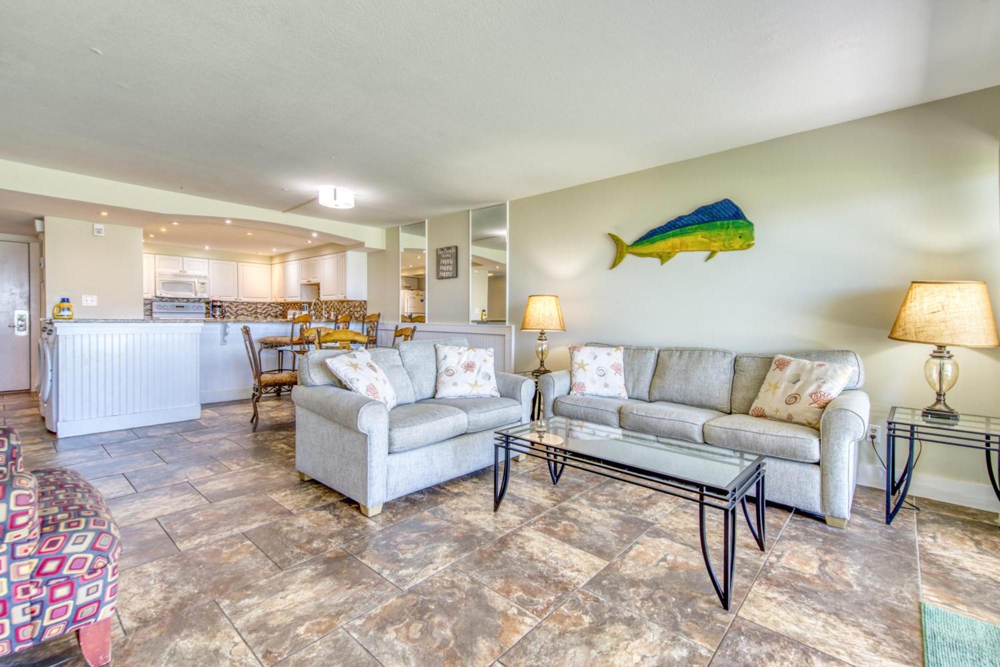 House C103 - Beachfront With Pool, Wifi, & Service Destin