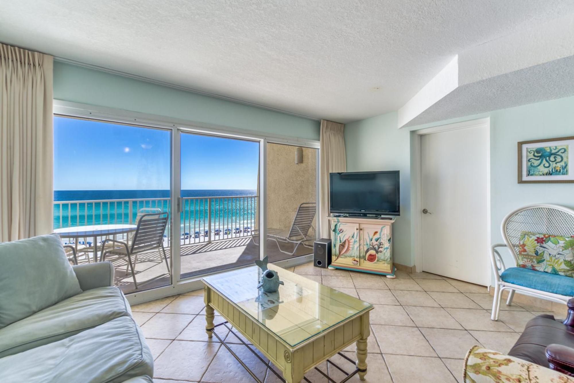 Apartment House B405 - Beachfront With Pool, Wifi, & Service *