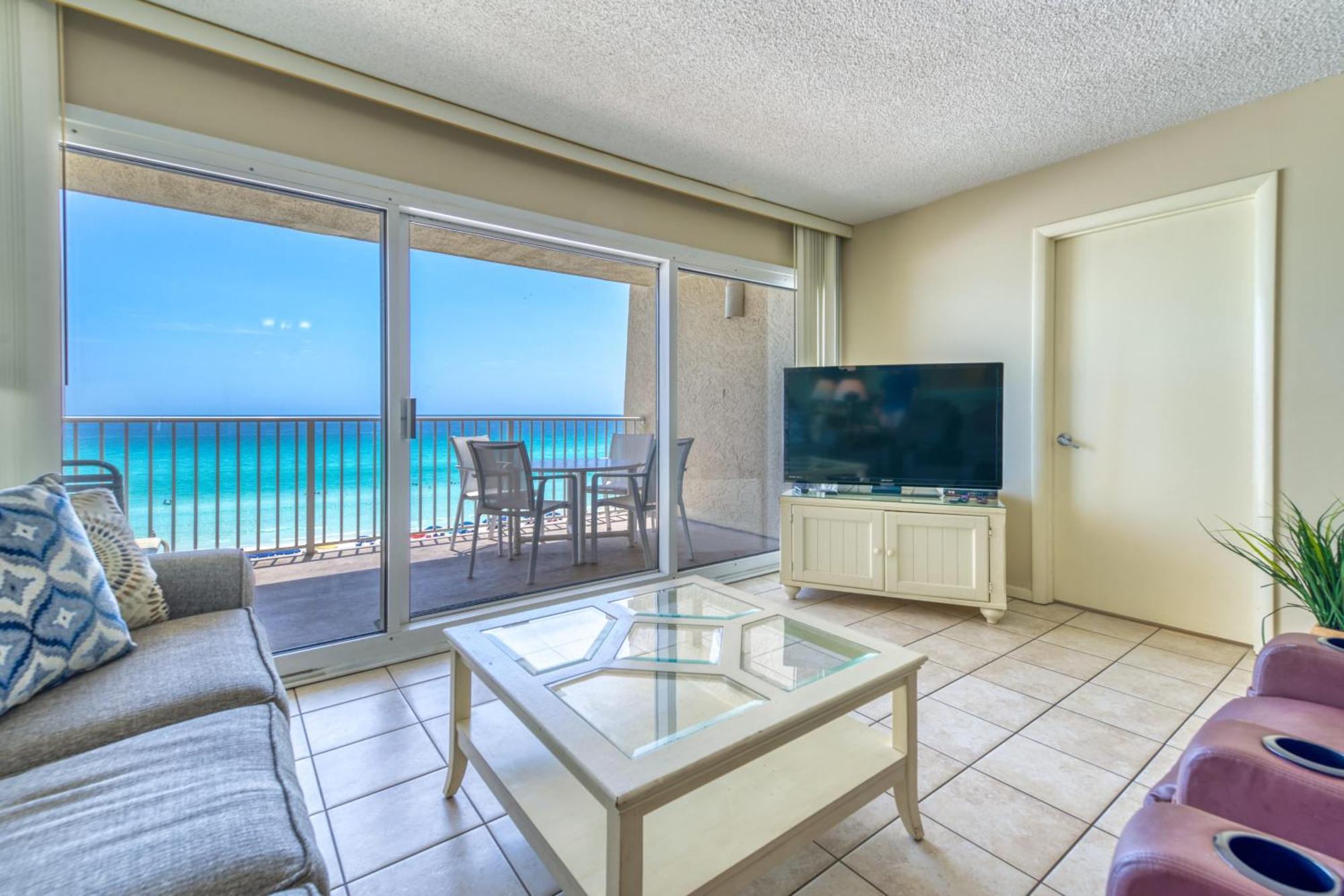 House D404 - Beachfront With Pool, Wifi, & Service * Destin