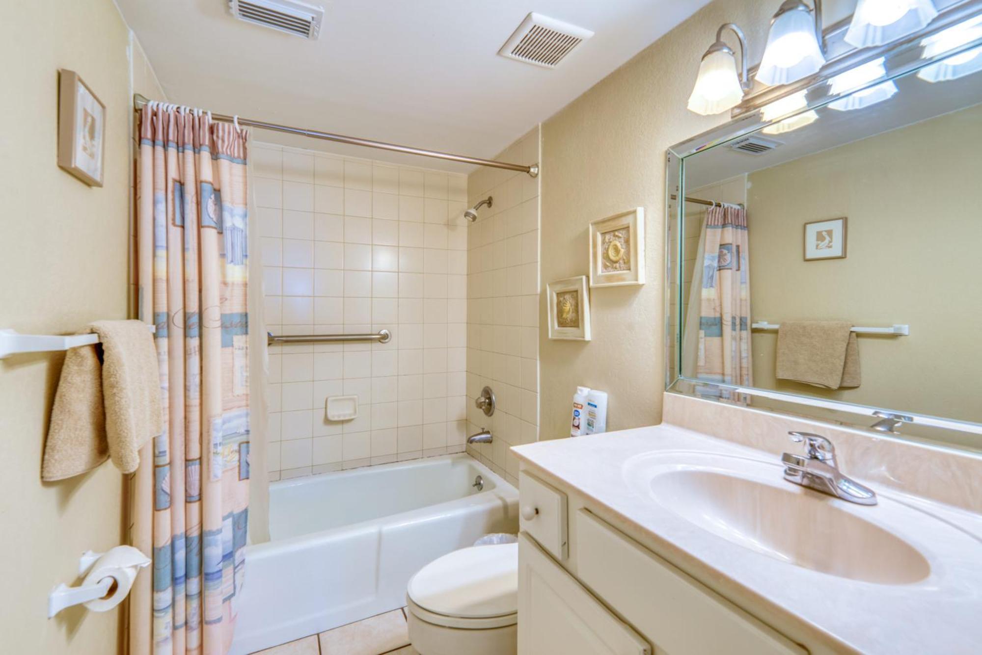 House D404 - Beachfront With Pool, Wifi, & Service * Destin