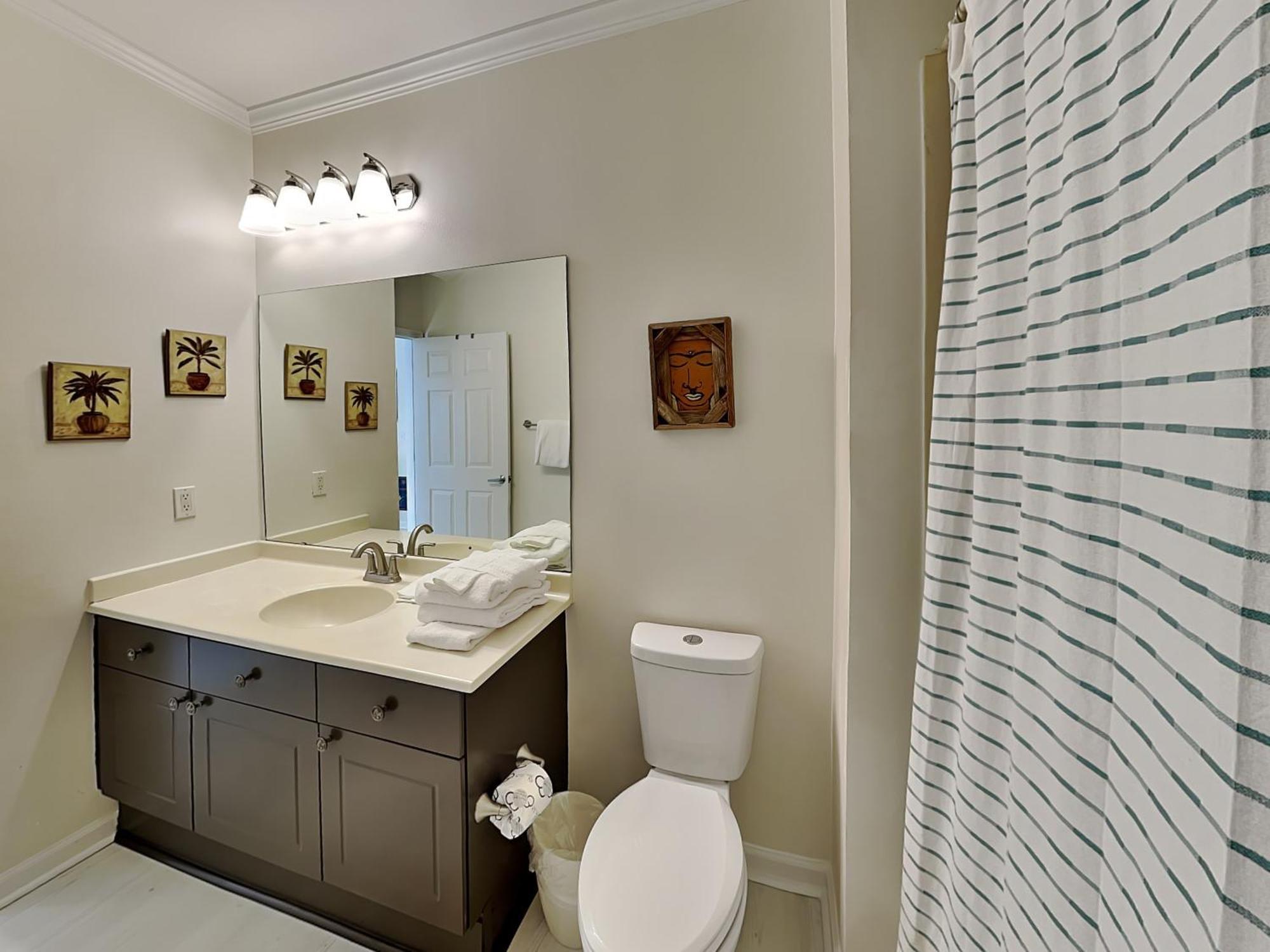 Emerald Waters 307 Apartment