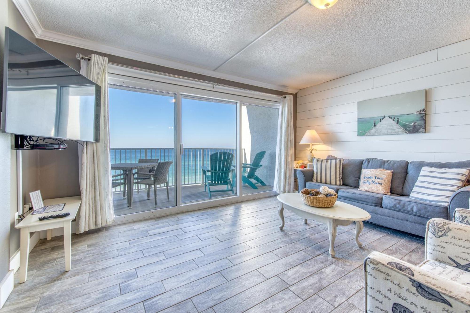 Apartment House B502 - Beachfront With Pool, Wifi, & Service Destin
