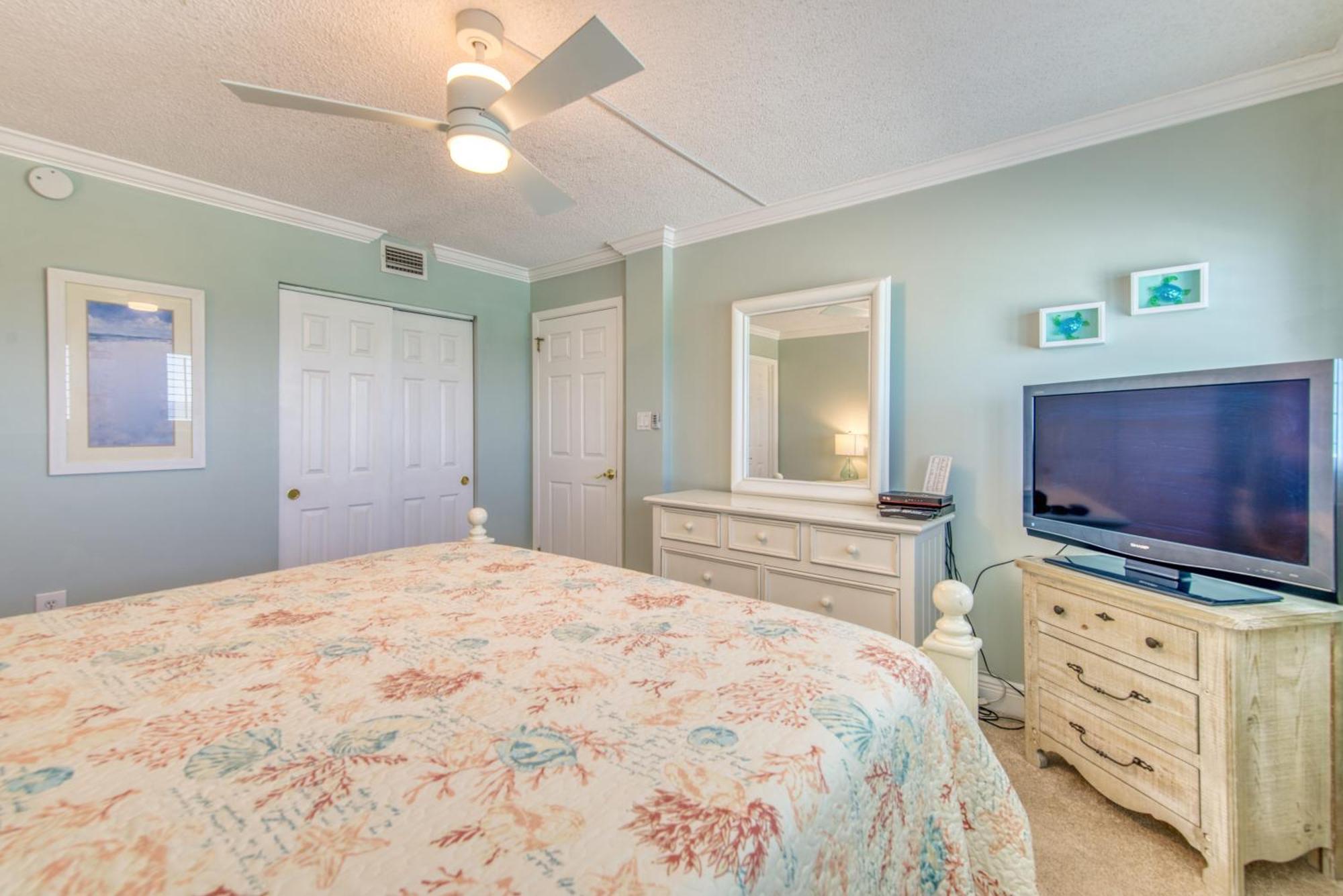 House A403 - Beachfront With Pool, Wifi, & Service * Destin