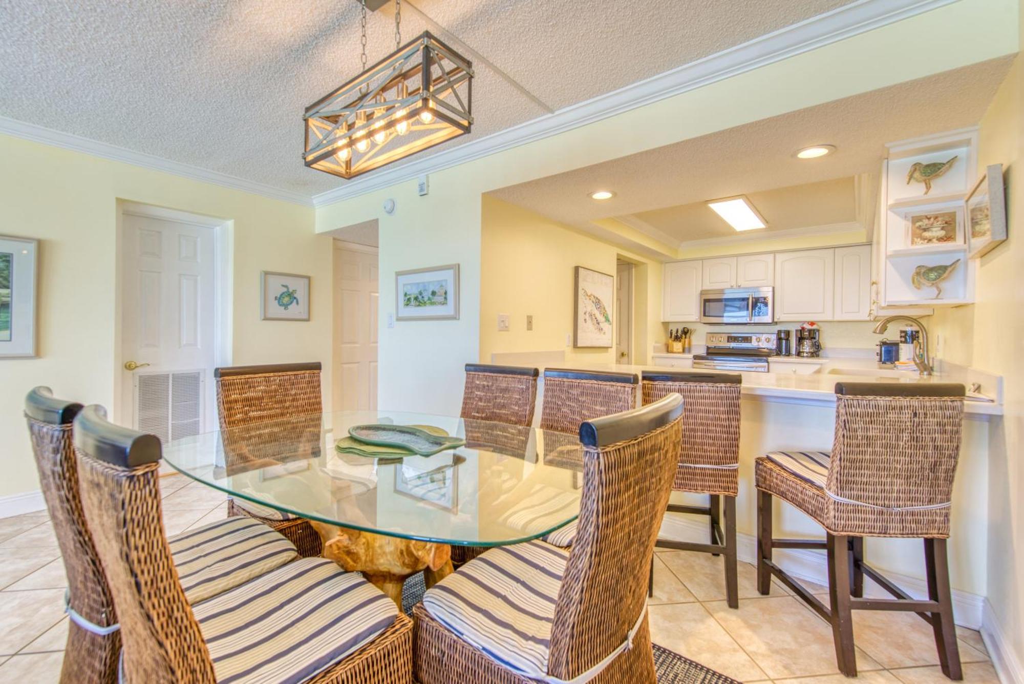 House A403 - Beachfront With Pool, Wifi, & Service Apartment *
