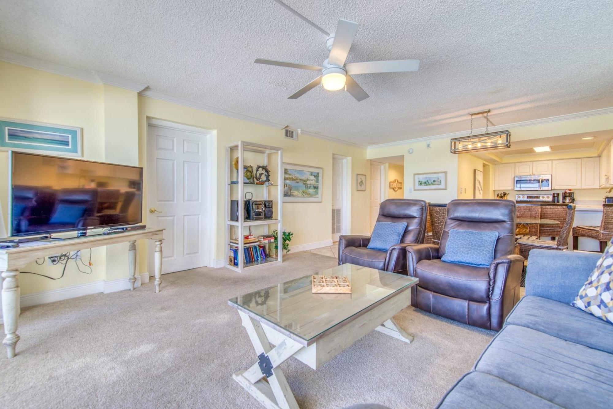 House A403 - Beachfront With Pool, Wifi, & Service * Destin
