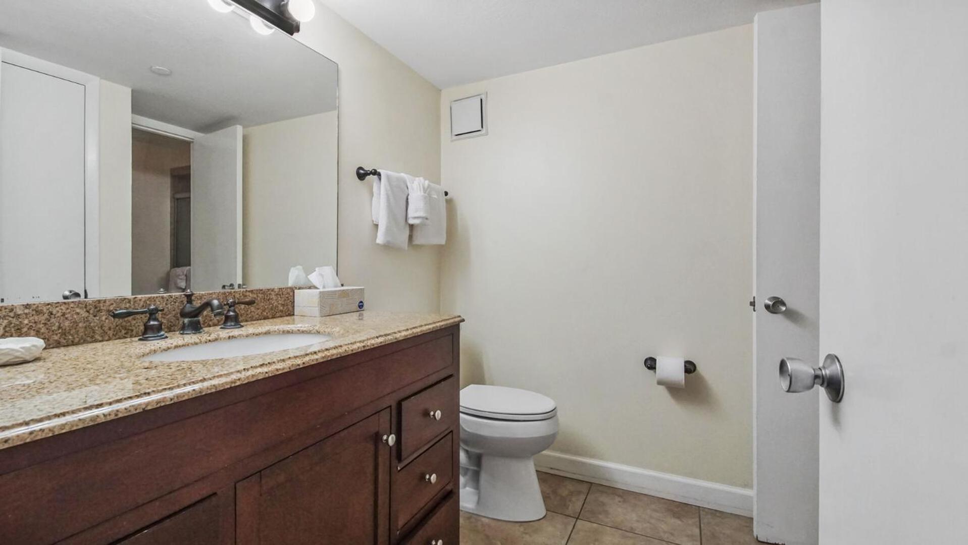 Apartment Club 206 Gulf Oceanfront View, King Bed Destin