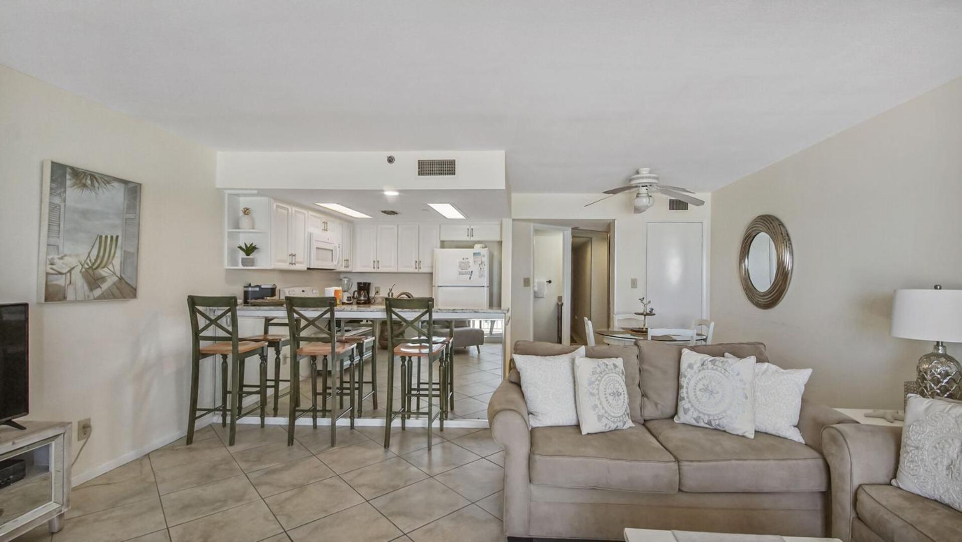 Club 206 Gulf Oceanfront View, King Bed Destin