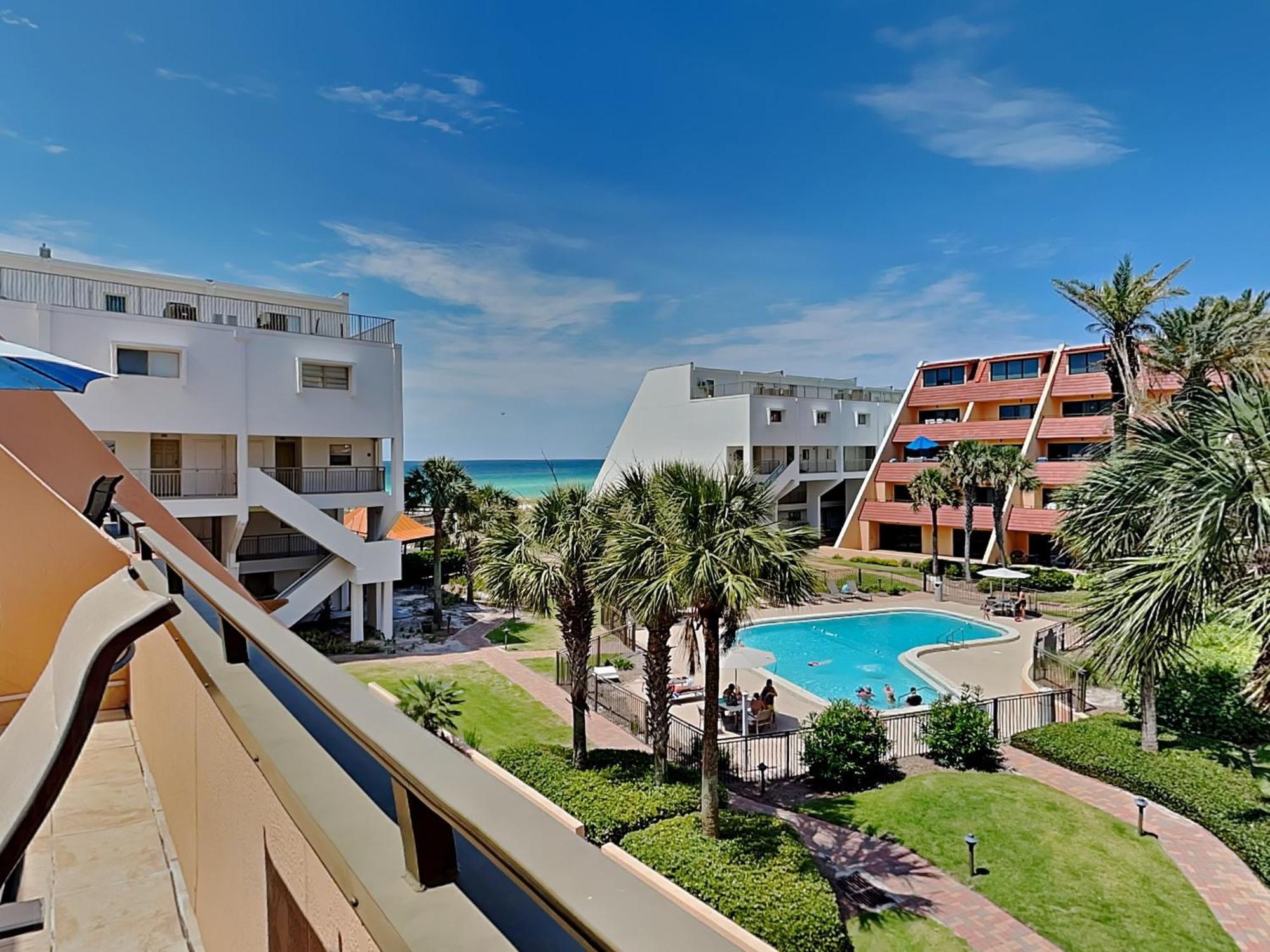 Aegean 327 Destin