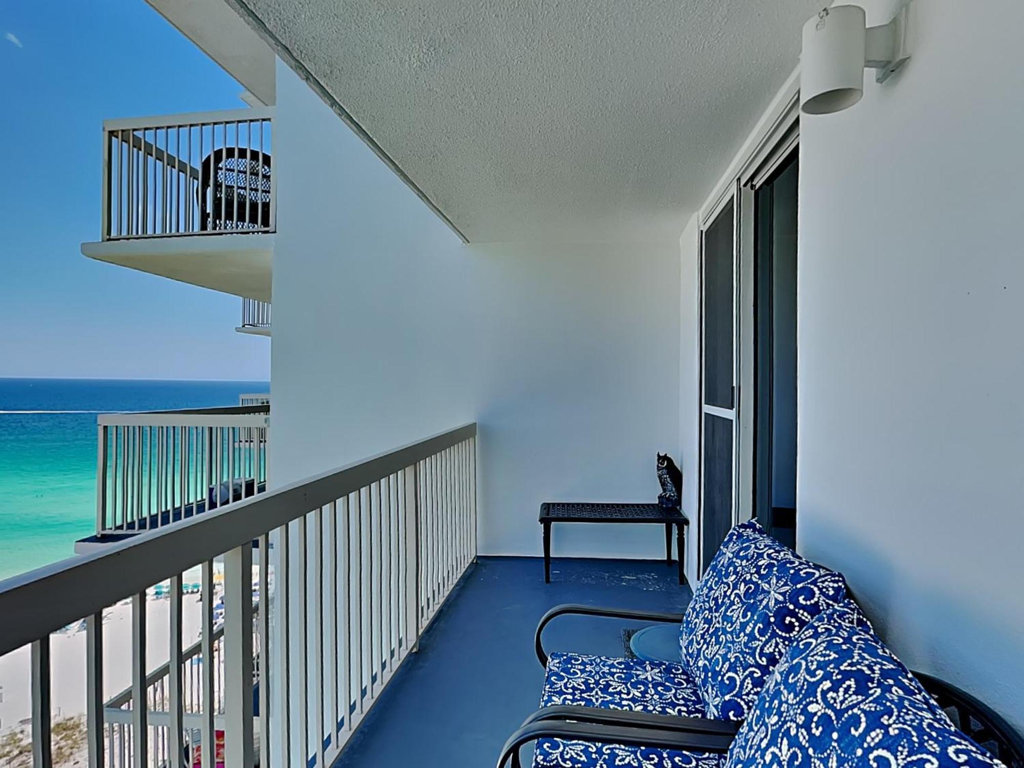 Amazing In With Outdoor Swimming Pool And 2 Bedrooms * Destin