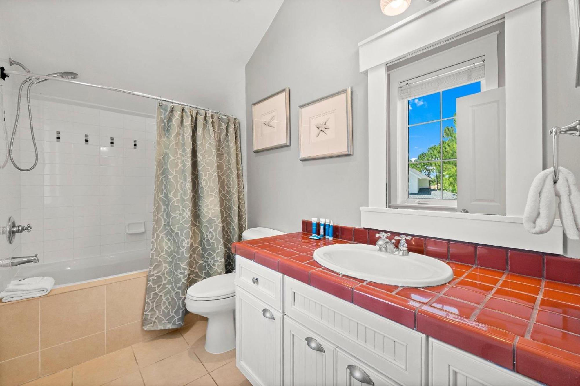 1301 Laurel Grove 