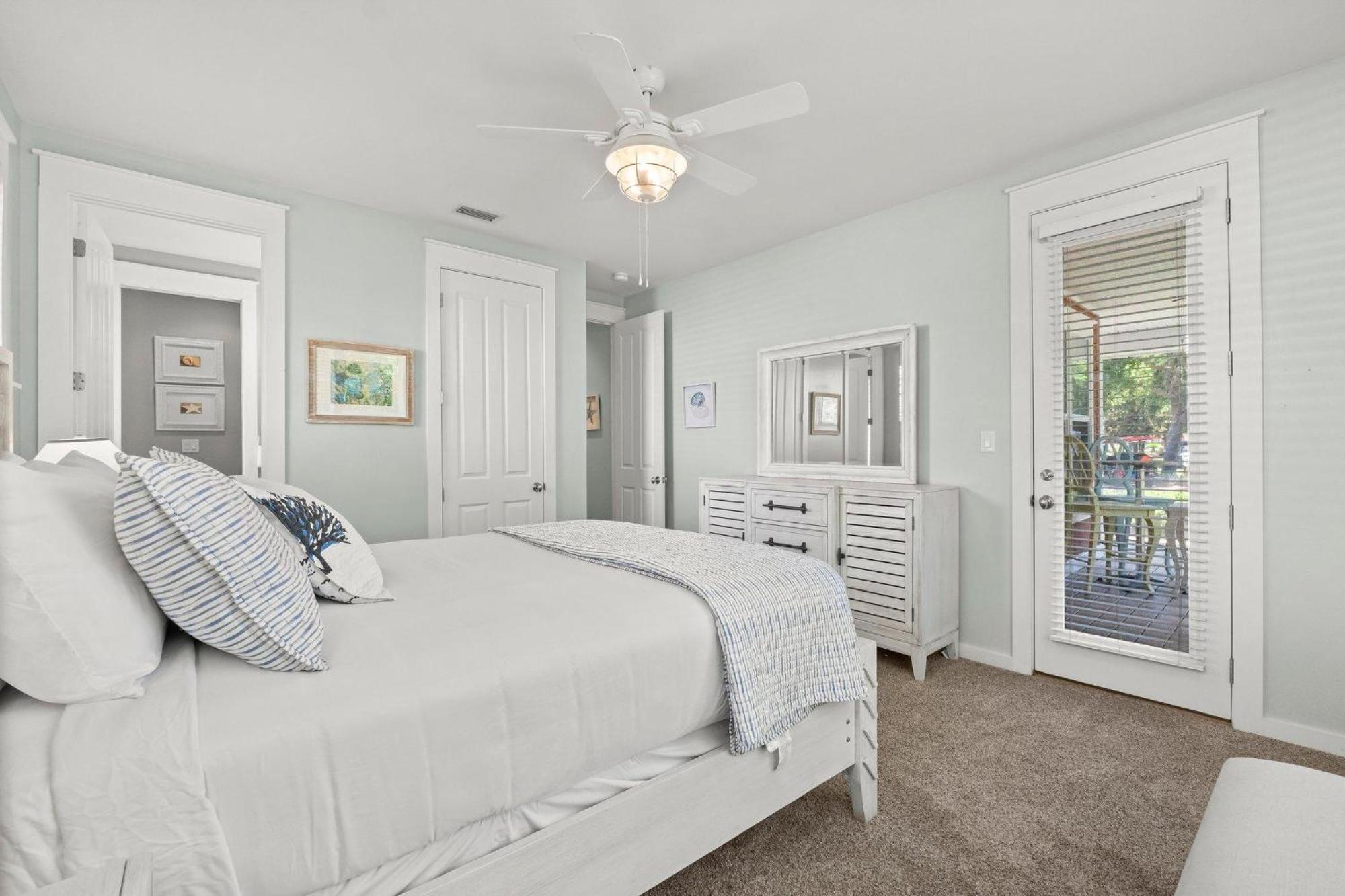 1301 Laurel Grove 