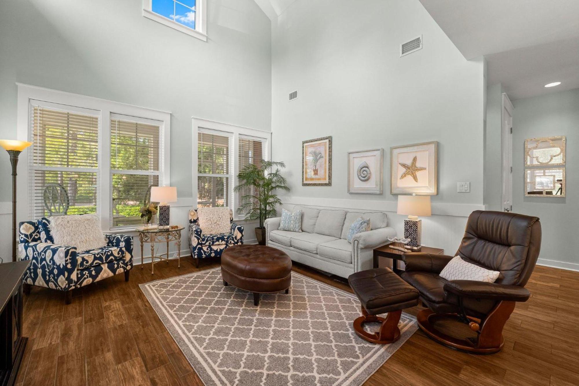 1301 Laurel Grove 