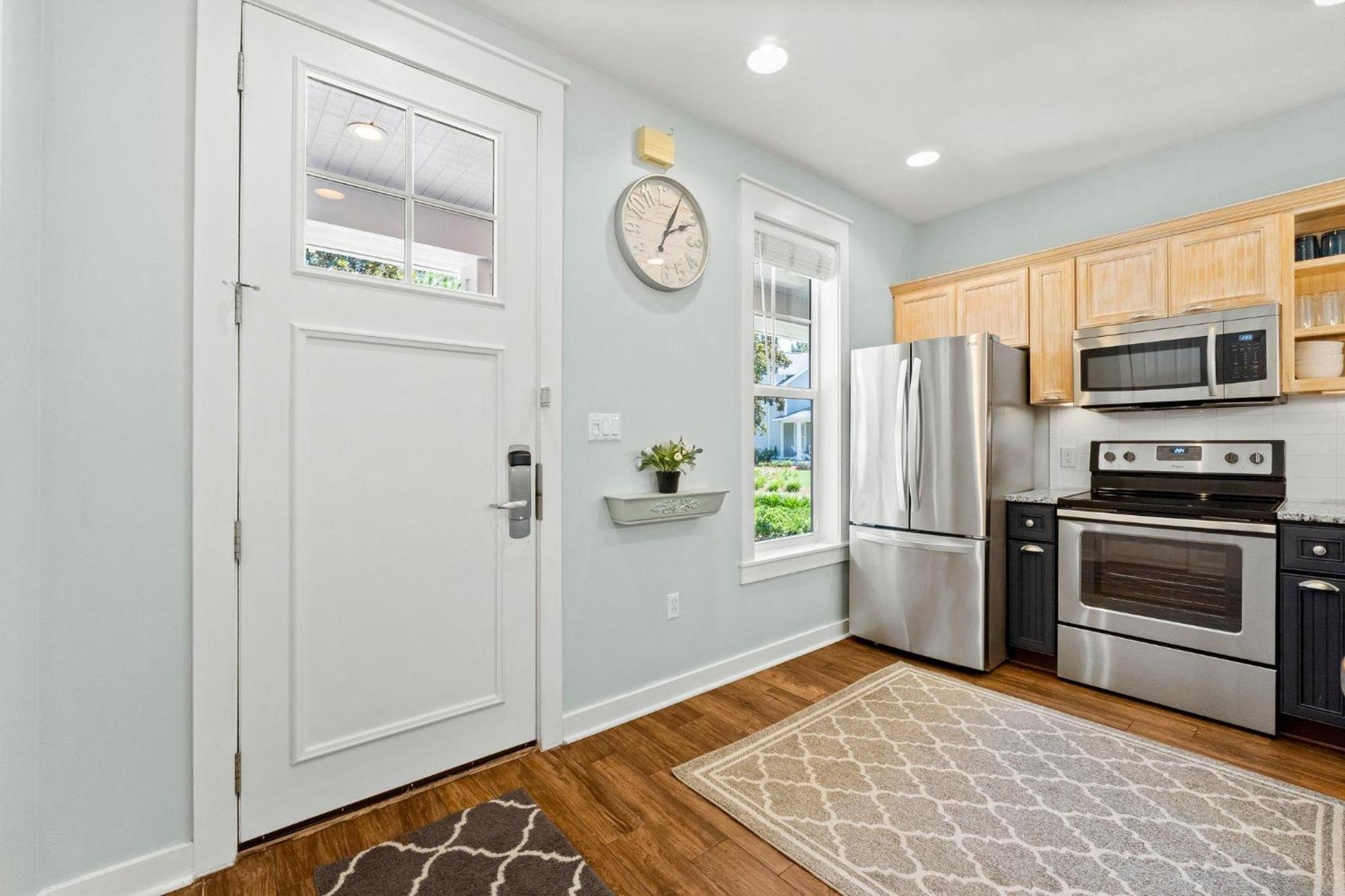 1301 Laurel Grove 