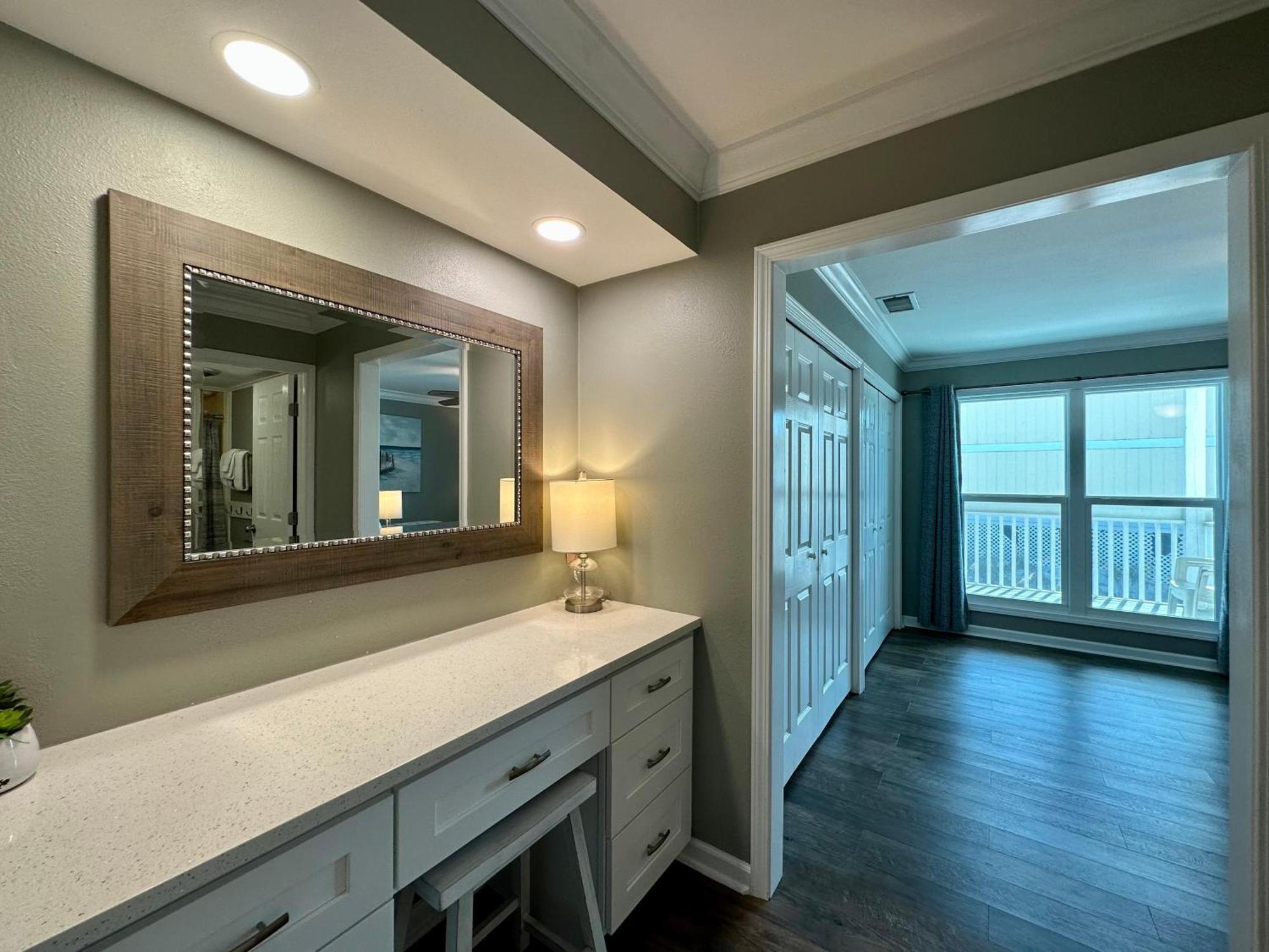 Sandpiper Cove 1139 * Destin