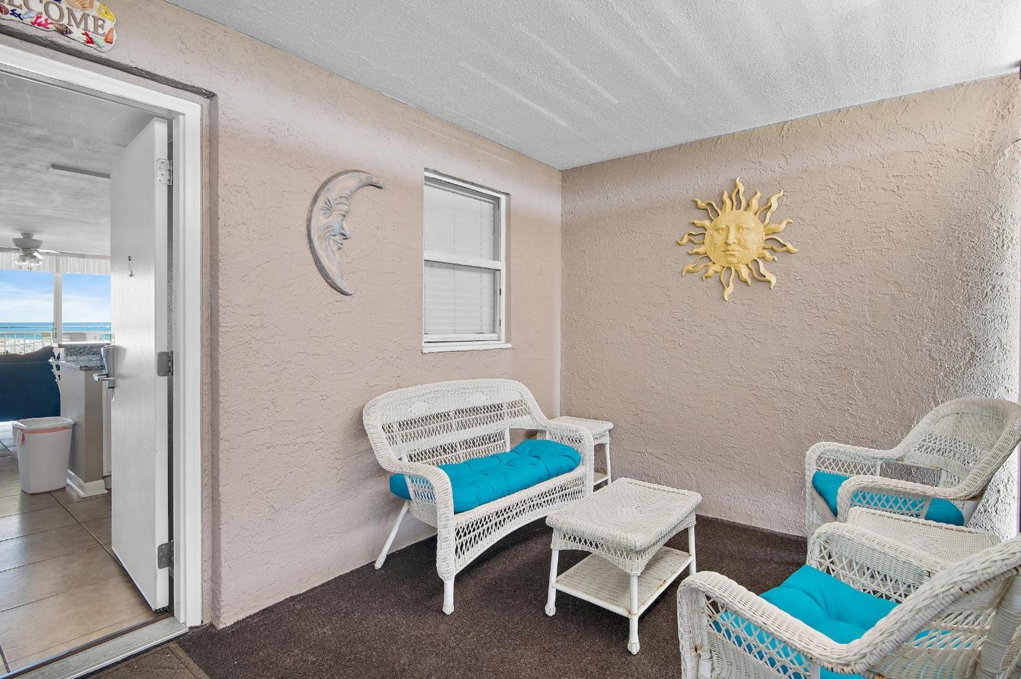 Magnolia House 304 At Pointe *