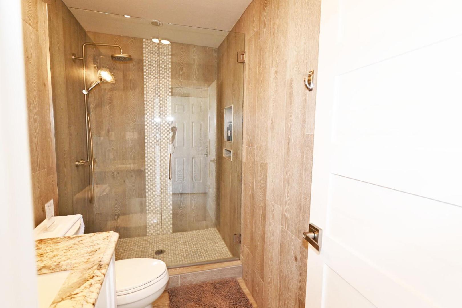 Sandpiper Cove Unit 8220 Updated In Destin, Fl * Destin