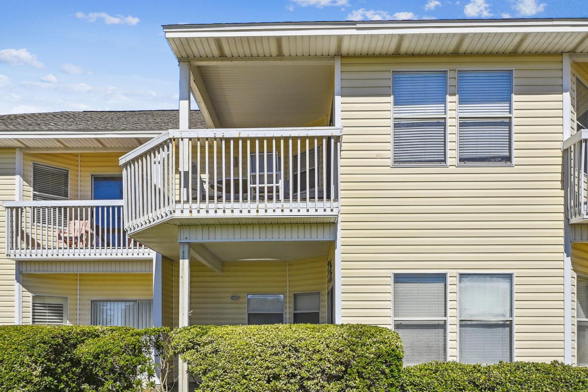 Sandpiper Cove 9210- By Isle Apartment *