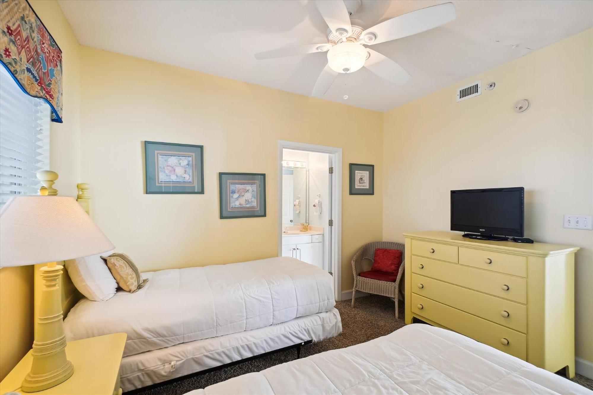 Apartment Oceania 607- By Isle *