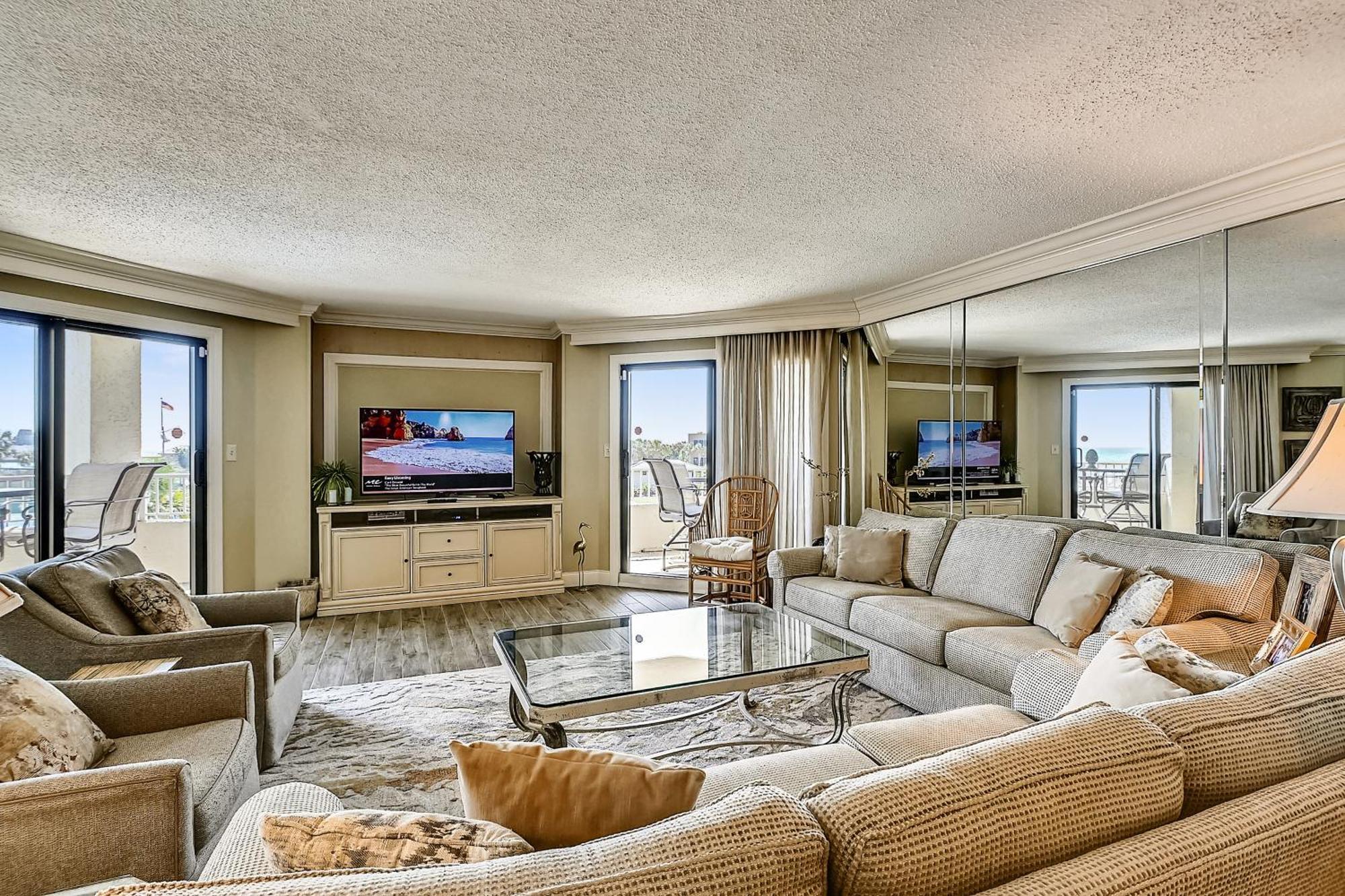 Apartment Inlet Reef 109- By Isle