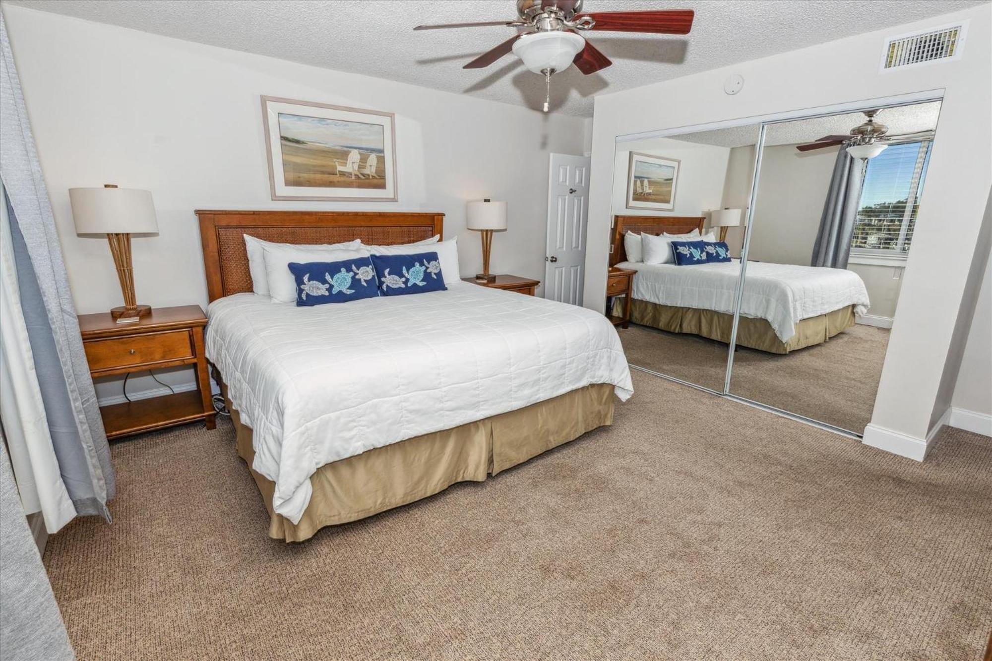 Dolphin Point 303a- By Isle