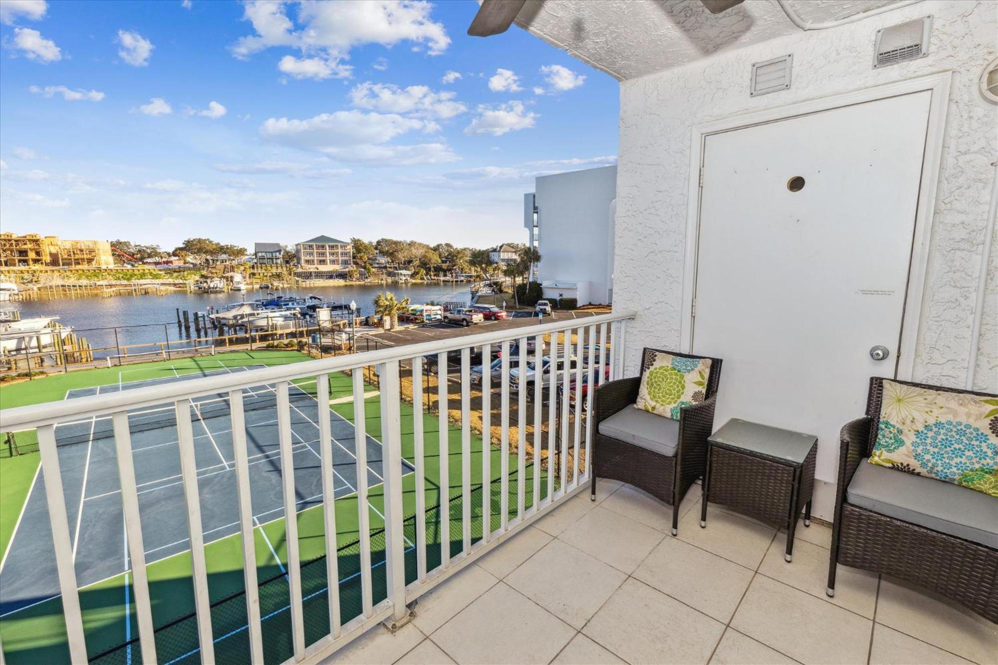 Dolphin Point 303a- By Isle Destin