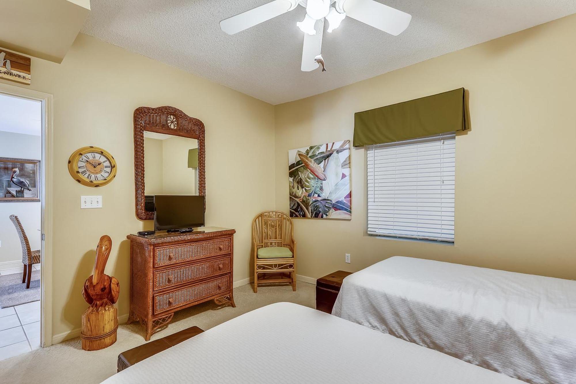 Waterview Towers Yacht Club 532- By Isle * Destin
