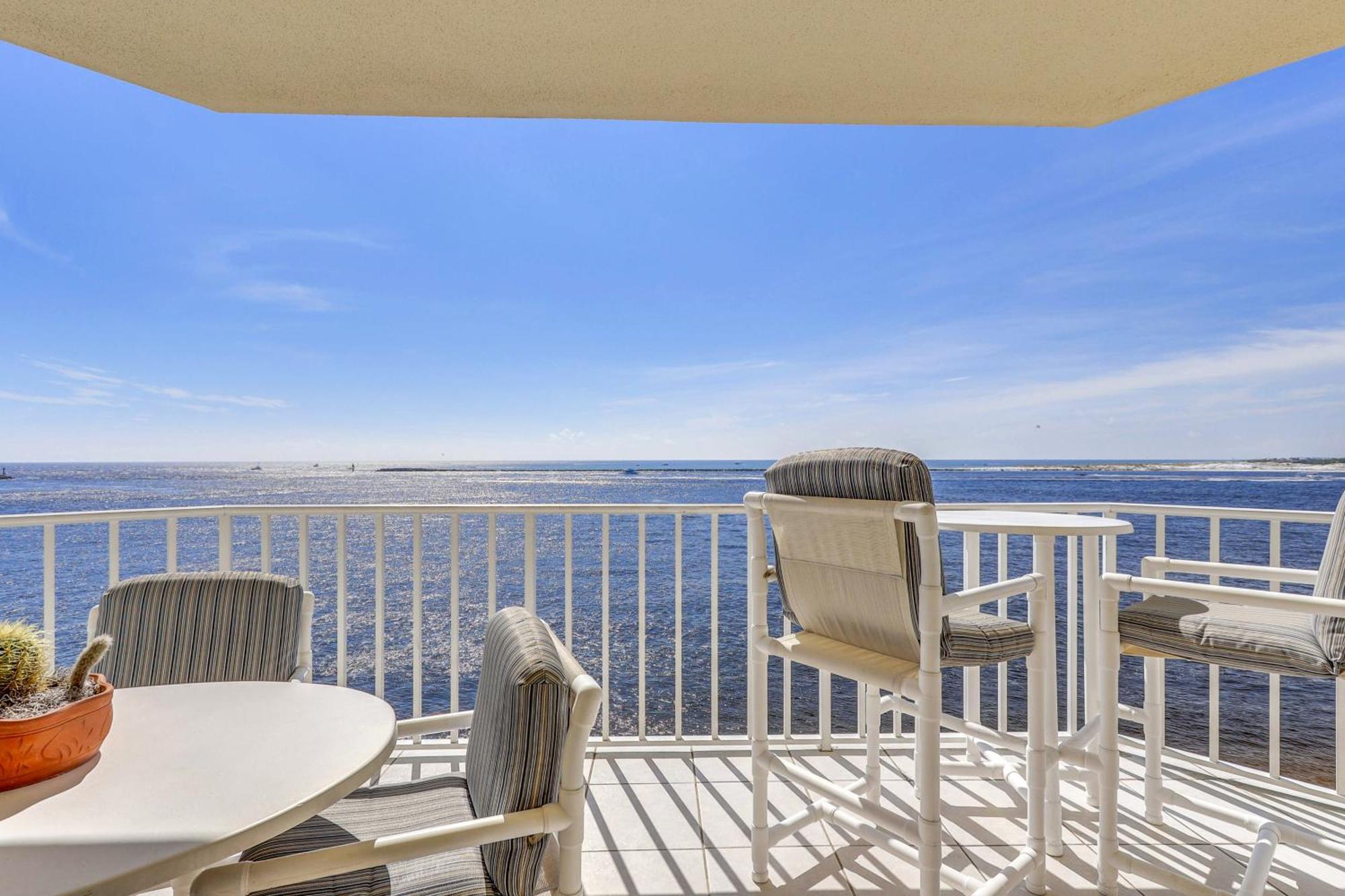 Apartment Waterview Towers Yacht Club 532- By Isle *