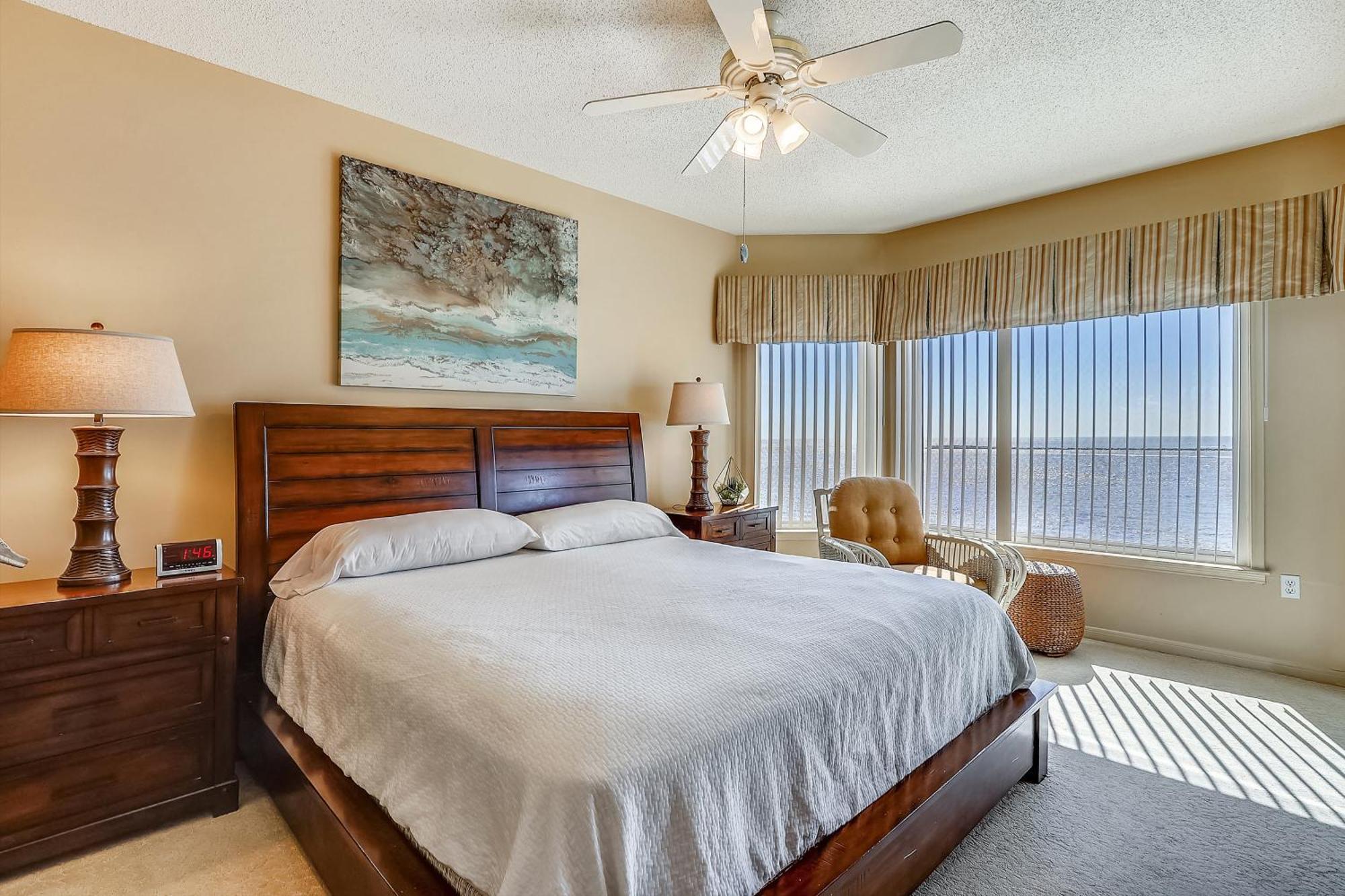 Waterview Towers Yacht Club 532- By Isle Destin