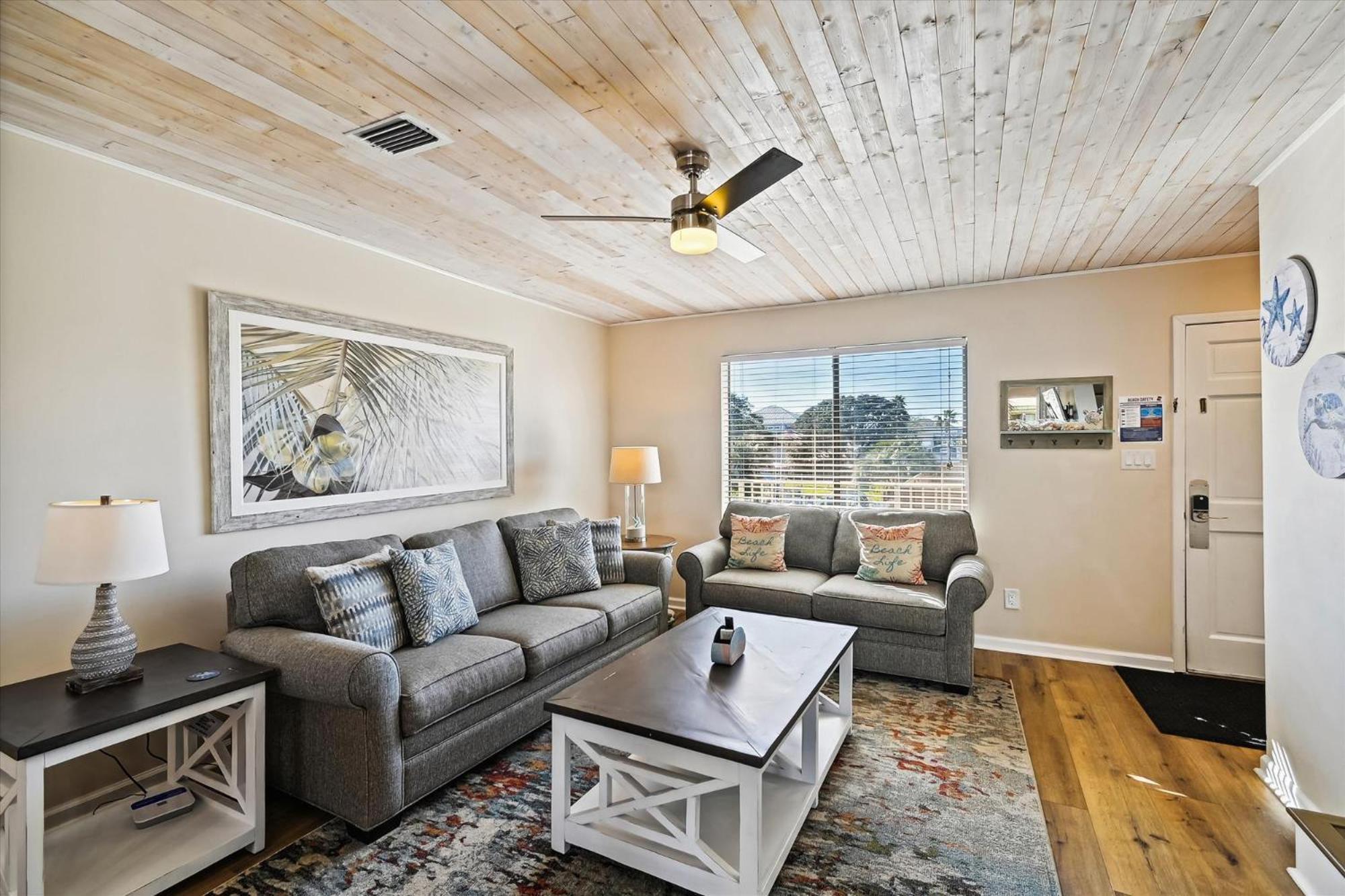 Apartment Sandprints A8- By Isle