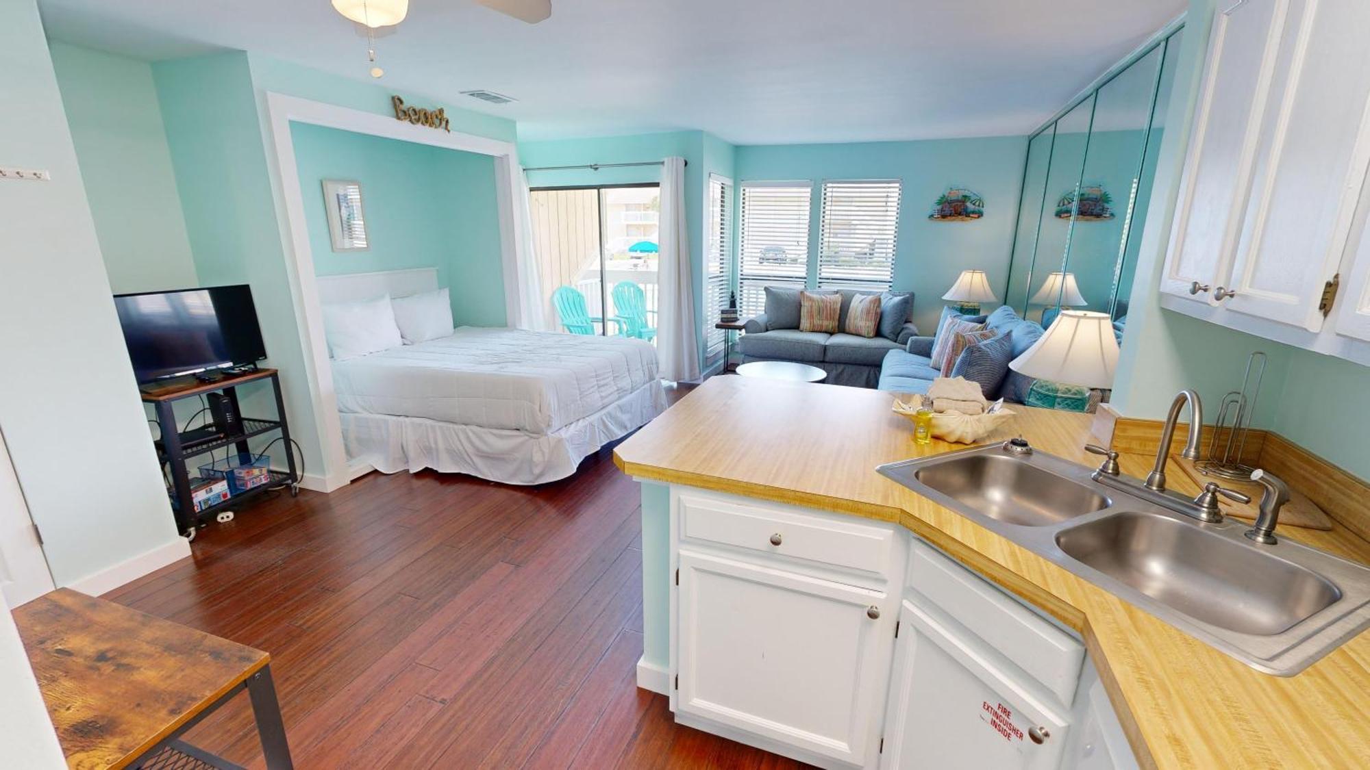 Sandpiper Cove 8113- By Isle Apartment *