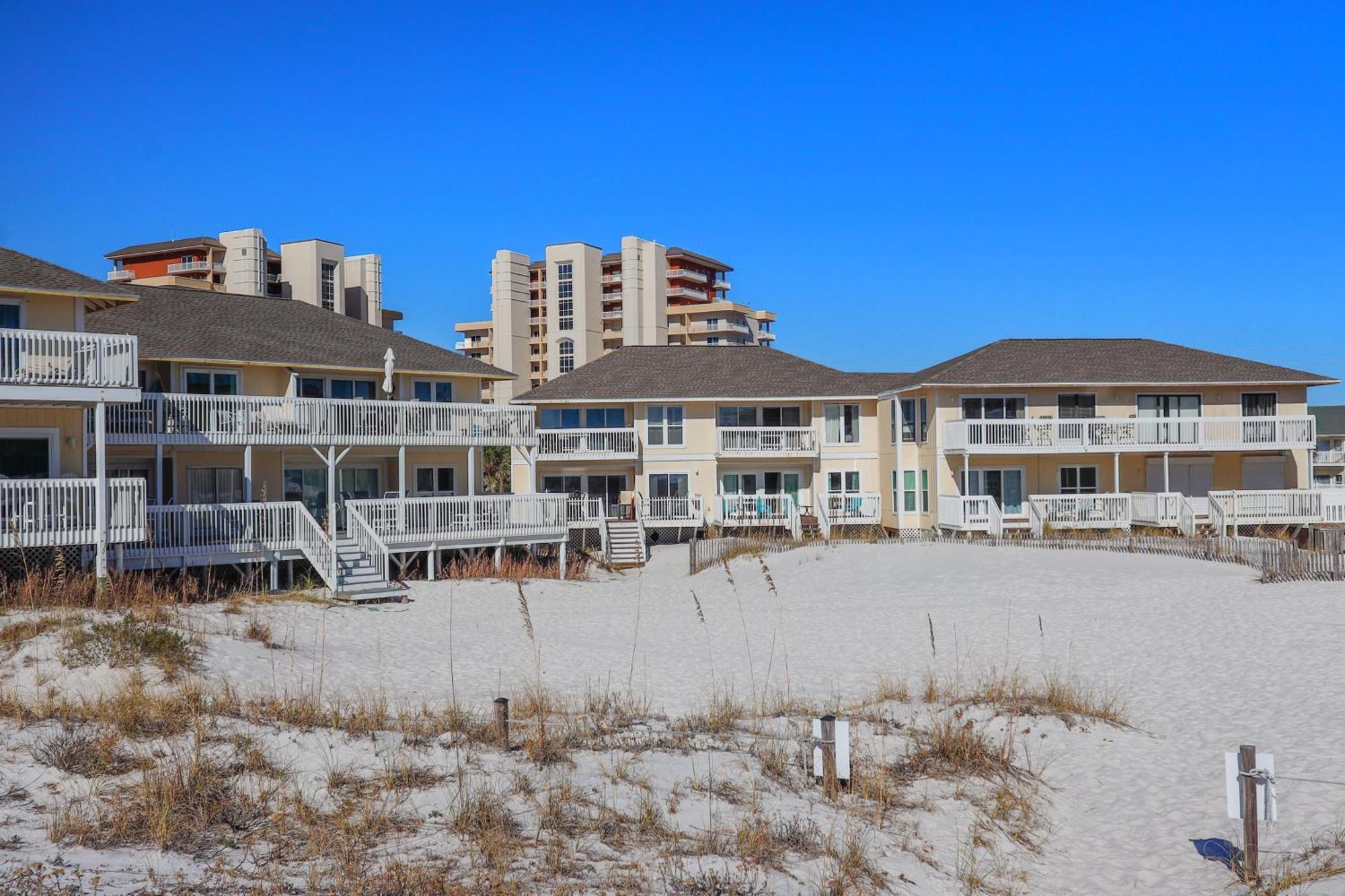 Apartment Sandpiper Cove 1119- By Isle *