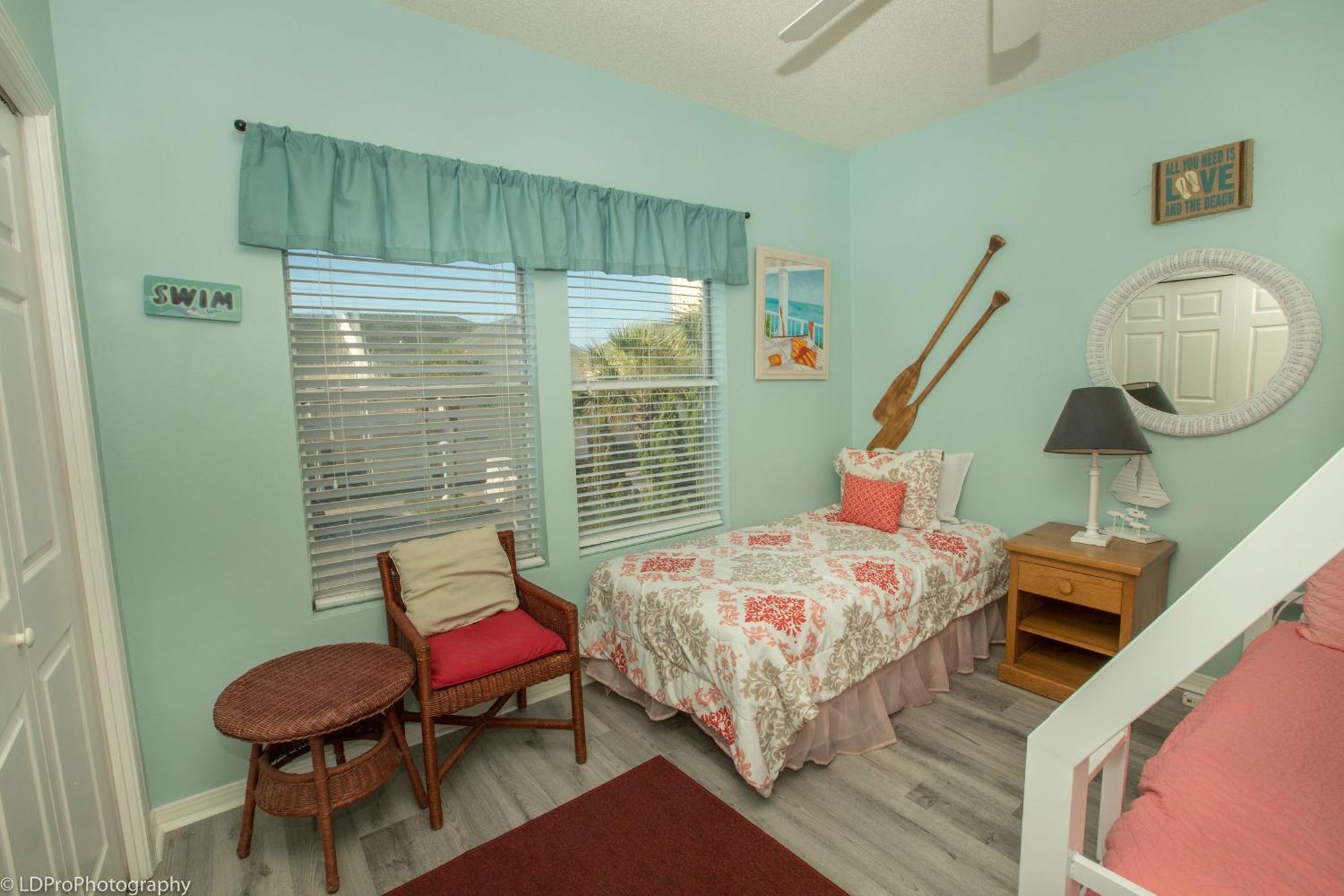 Sandpiper Cove 9230- By Isle Apartment