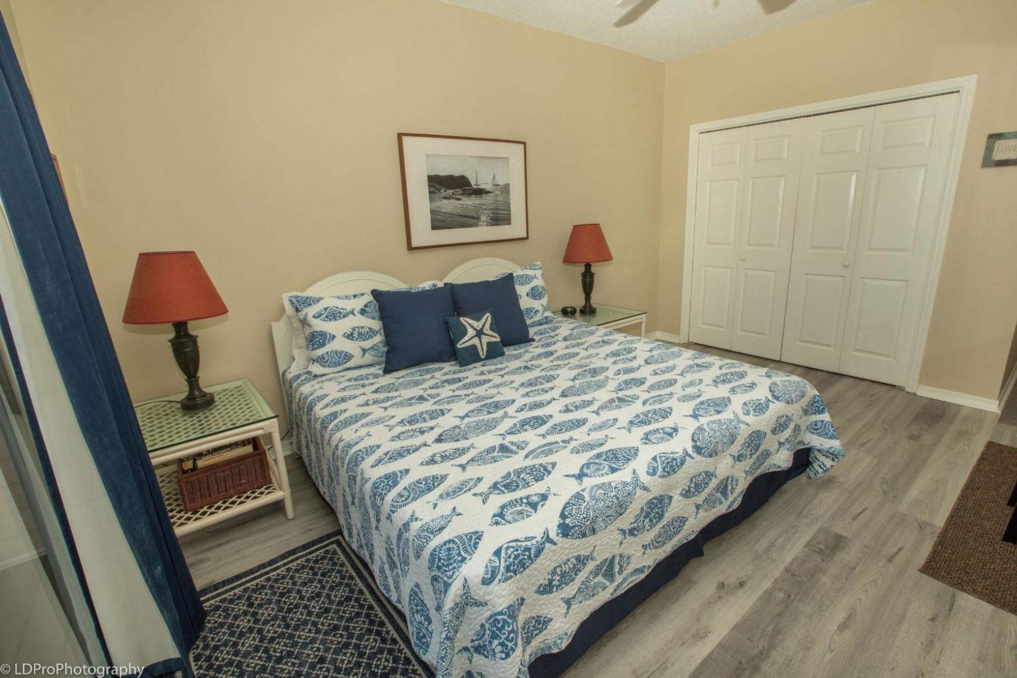 Sandpiper Cove 9230- By Isle Apartment