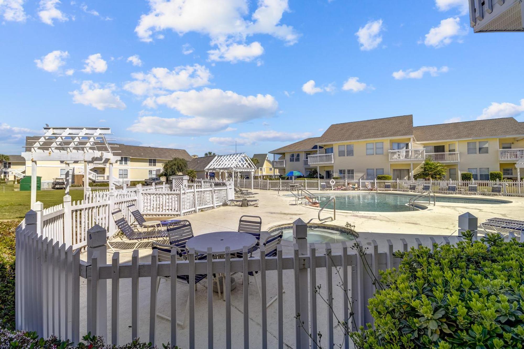 Sandpiper Cove 9133- By Isle
