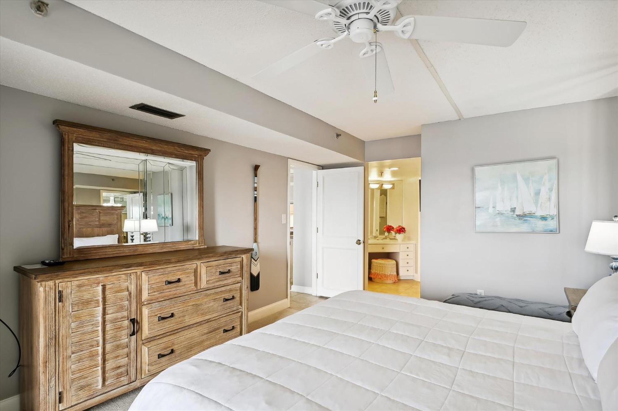 Inlet Reef 618- By Isle Apartment