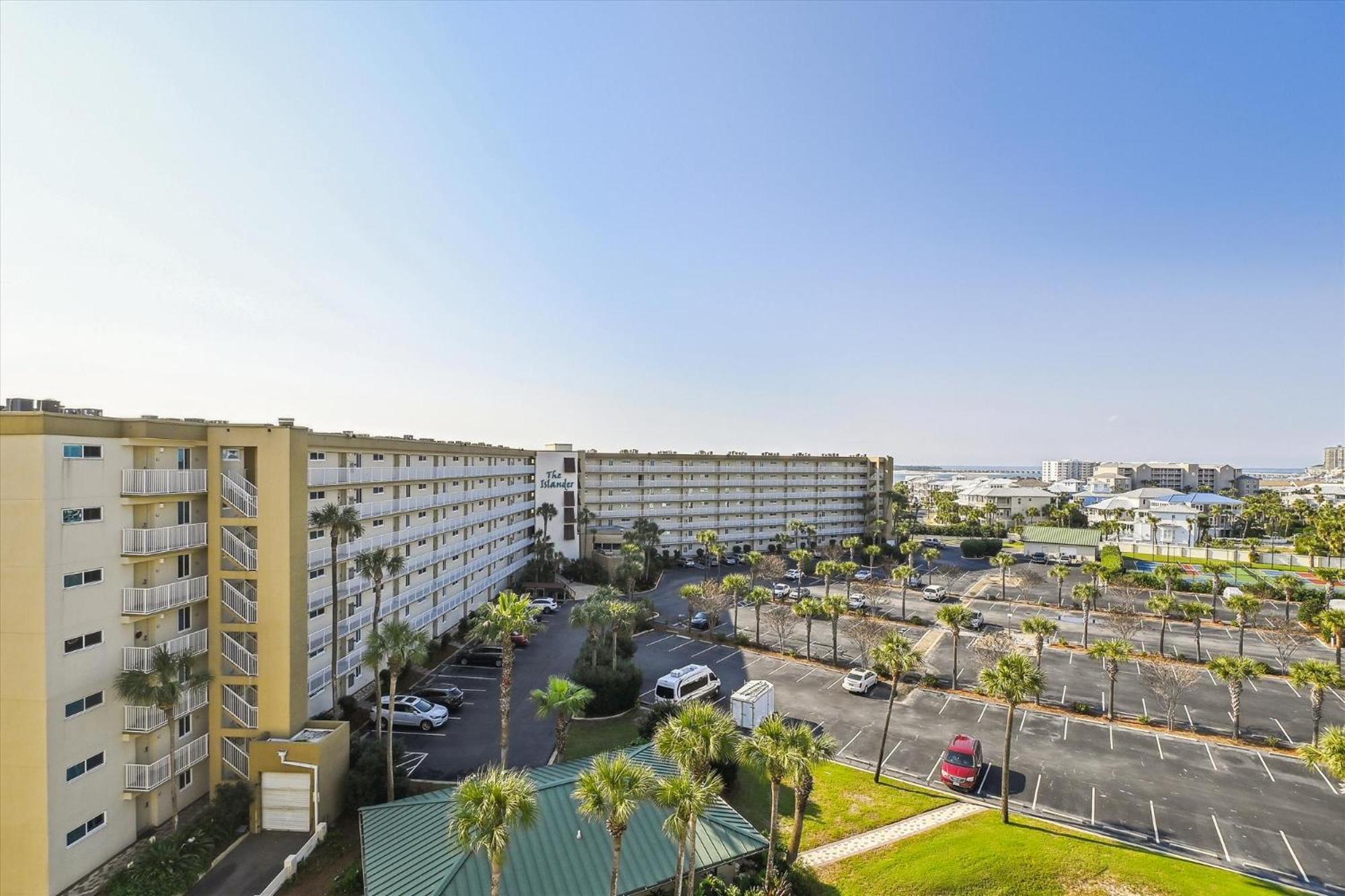 Inlet Reef 618- By Isle Apartment *