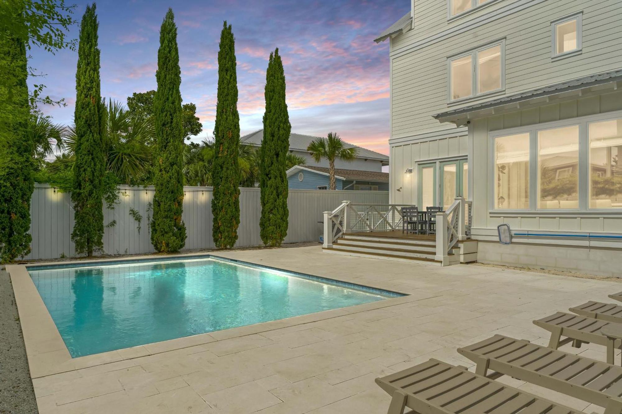 Holiday home Crystal Tide With Heated Pool And Golf Cart *