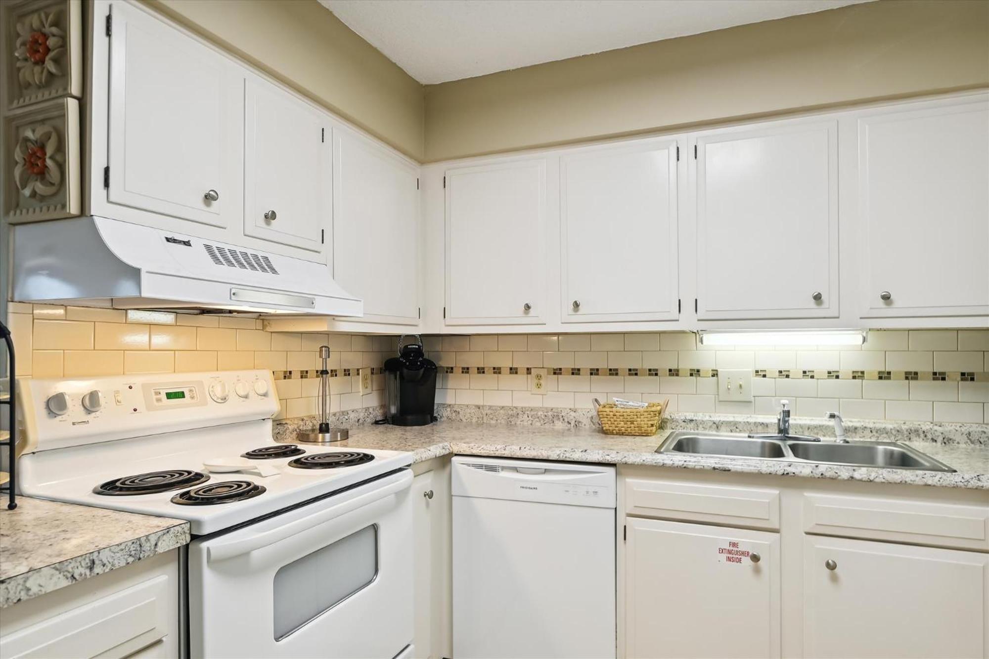 Dolphin Point 306c- By Isle Apartment