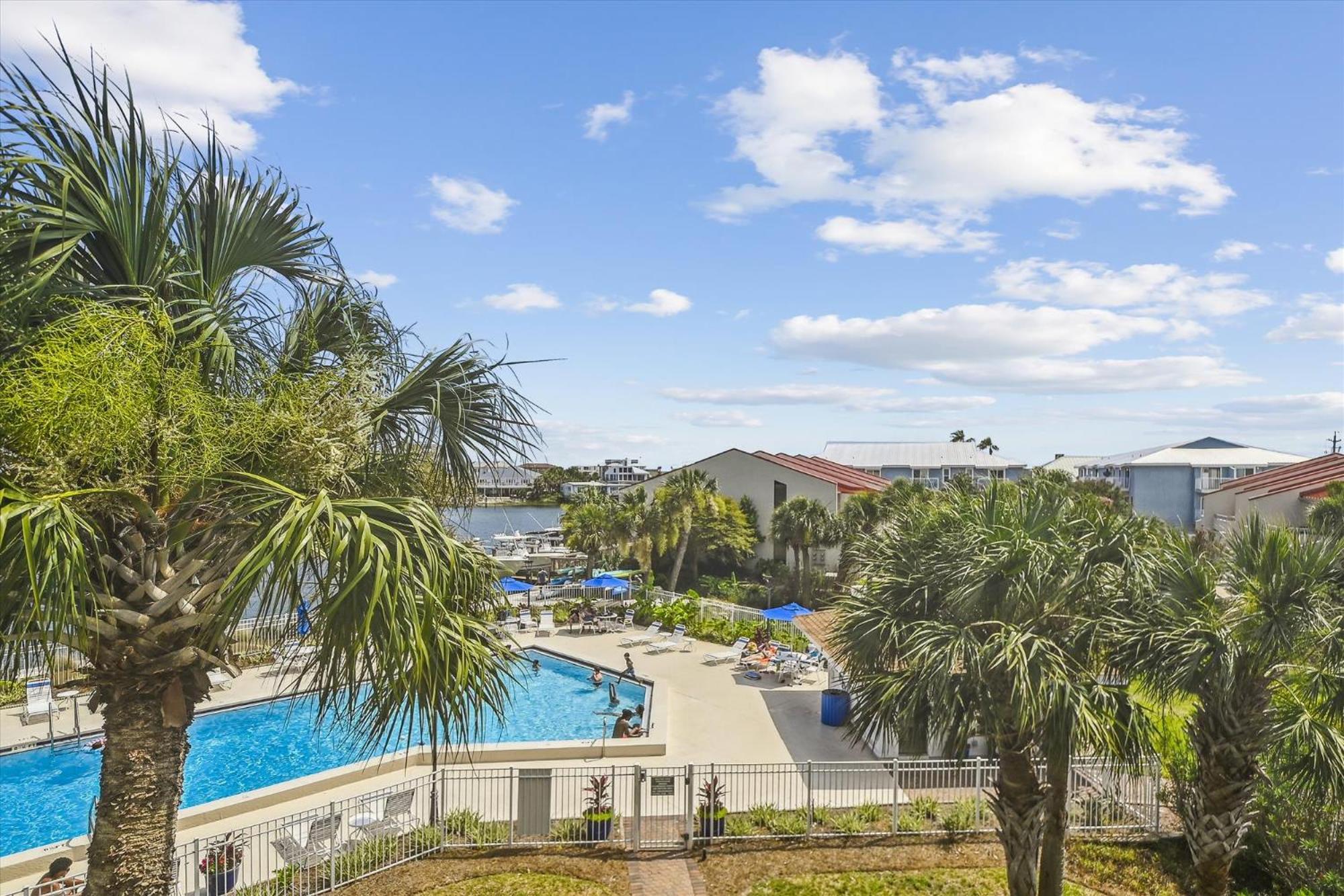 Dolphin Point 306c- By Isle * Destin