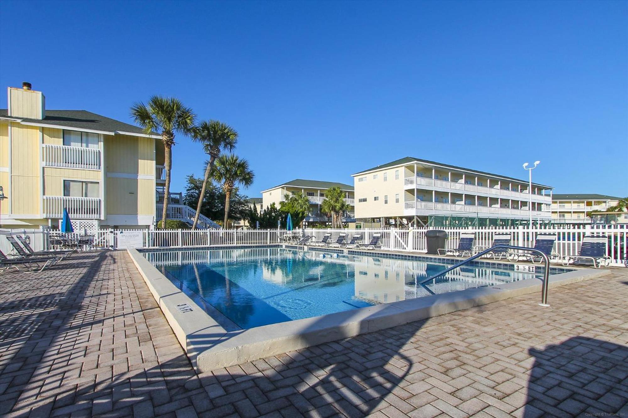 Sandpiper Cove 1115- By Isle Destin