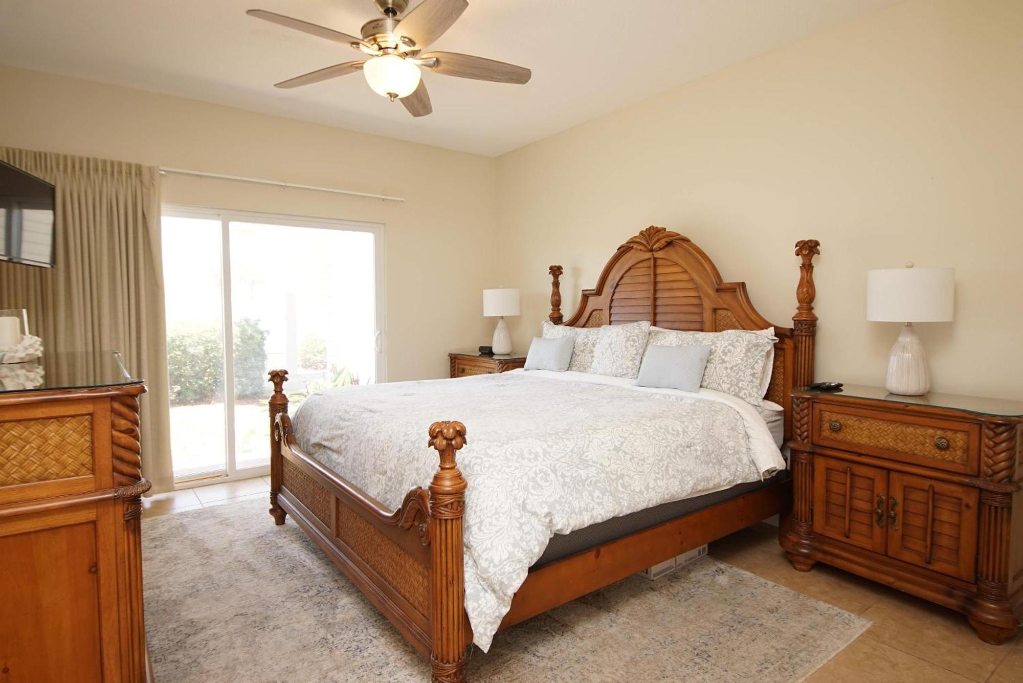 Sandpiper Cove 9114 *