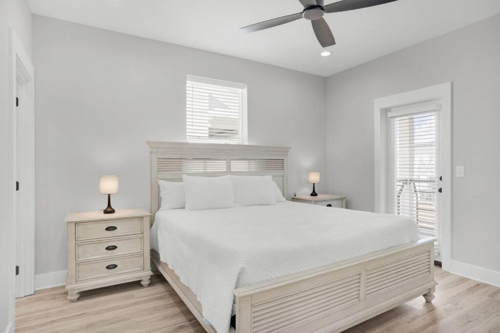 Gun Pet Friendly Golf Cart Included * Destin