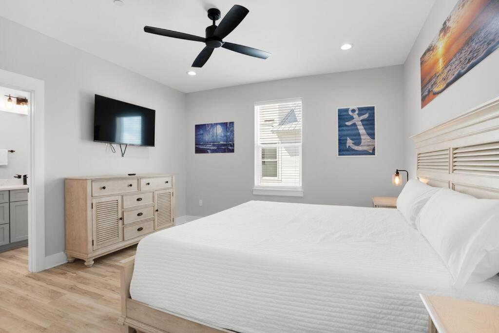 Gun Pet Friendly Golf Cart Included * Destin