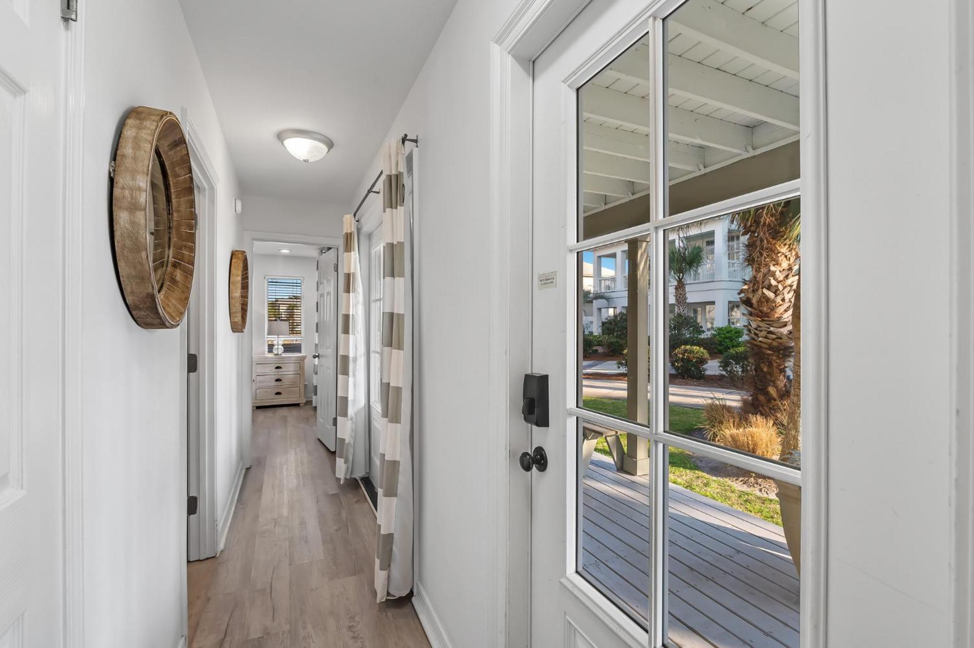 Gulf Views, Steps To Beach, Pool, Walk To Dining *