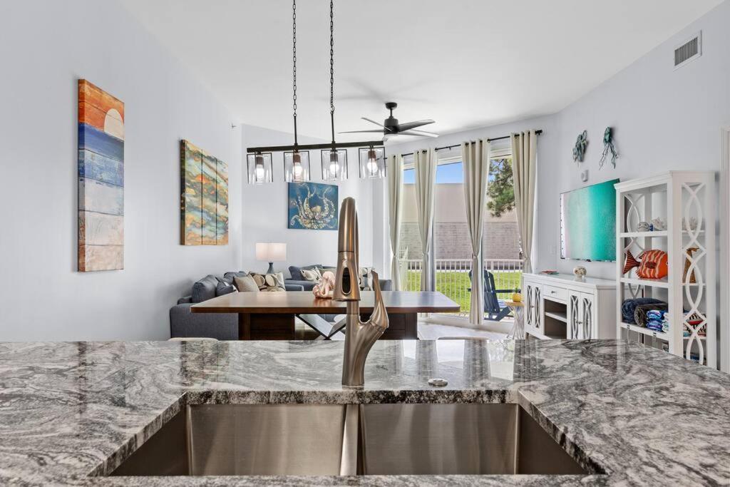 1st Floor Palms Of Updated With Shuttle *