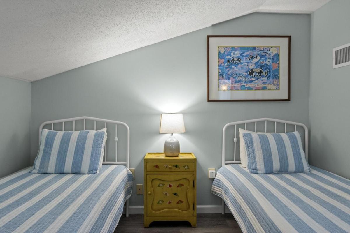 Seacove Steps 2 Priv Backyard Comm Pool * Destin