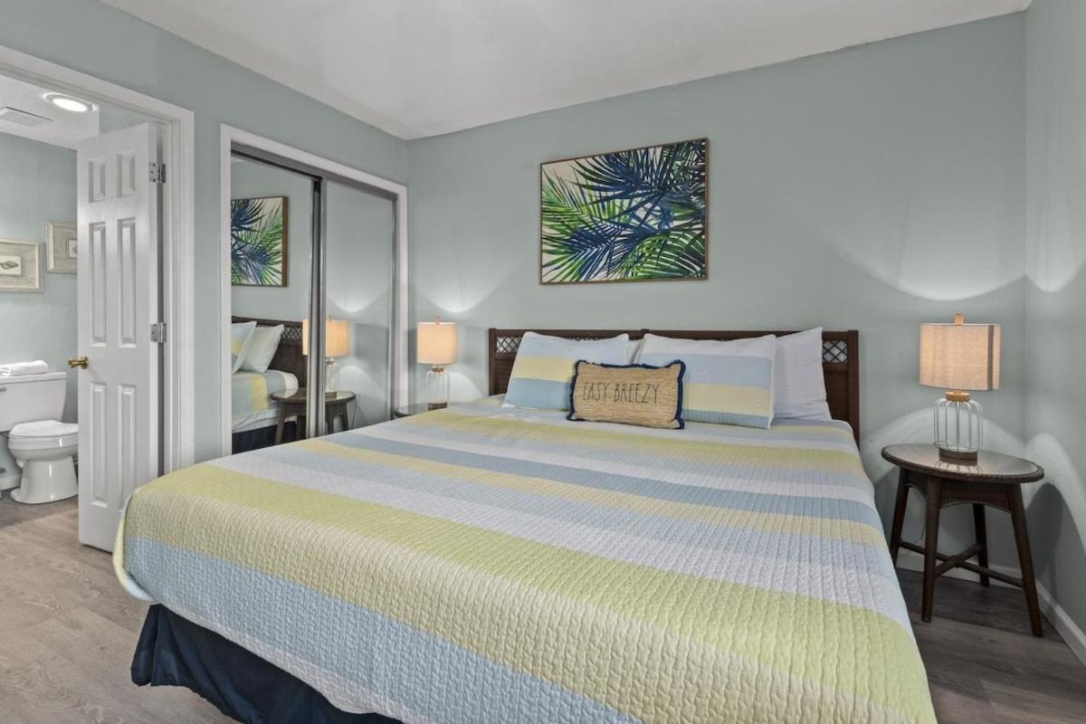 Seacove Steps 2 Priv Backyard Comm Pool Holiday home